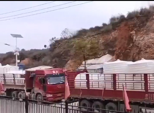 水塔裝車(chē)